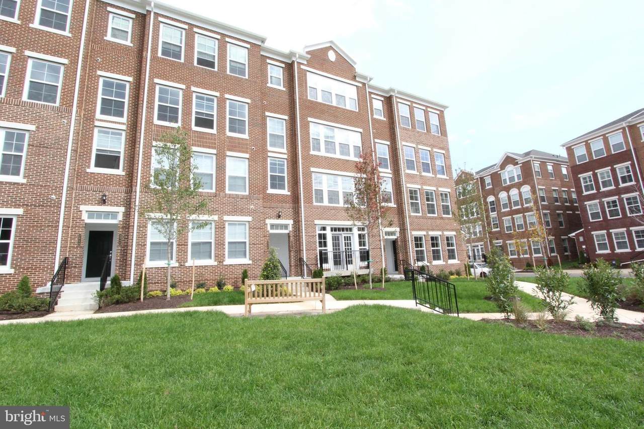 2952 Finsbury Place - Photo 1