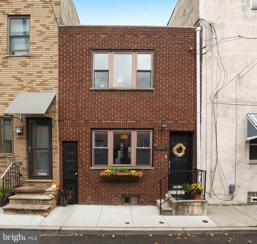1001 Latona Street - Photo 1