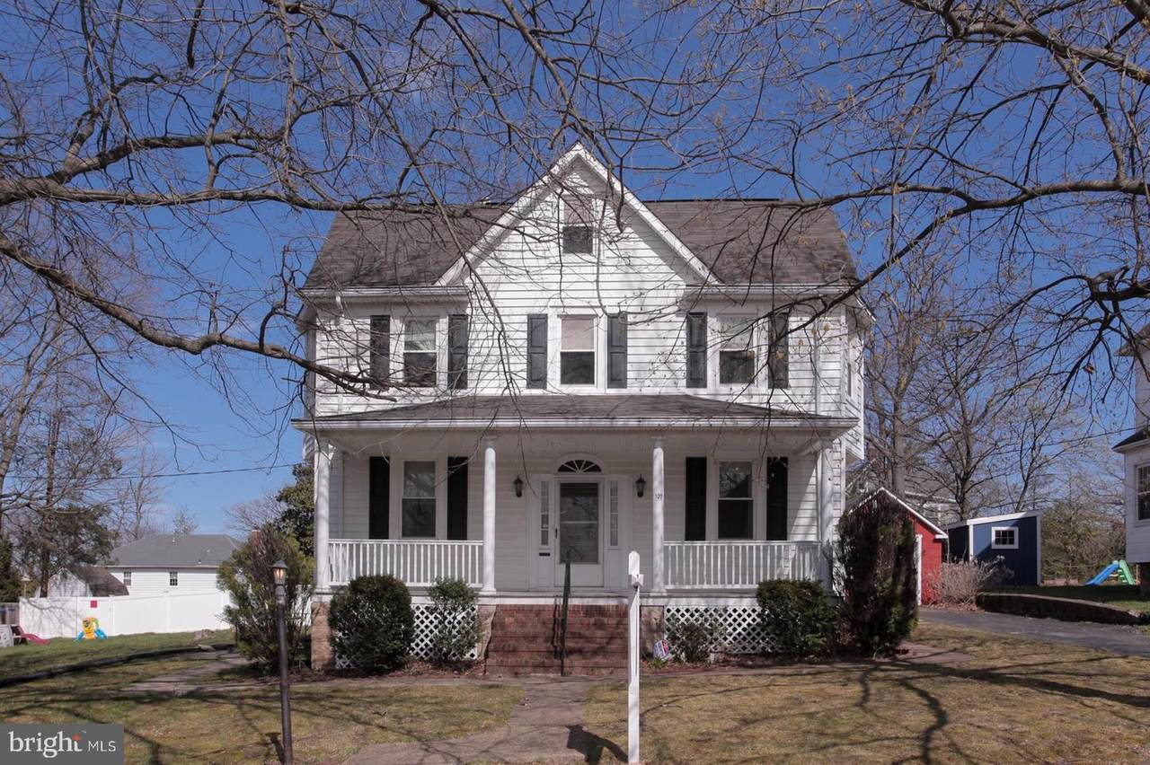 109 Glenwood Avenue - Photo 1