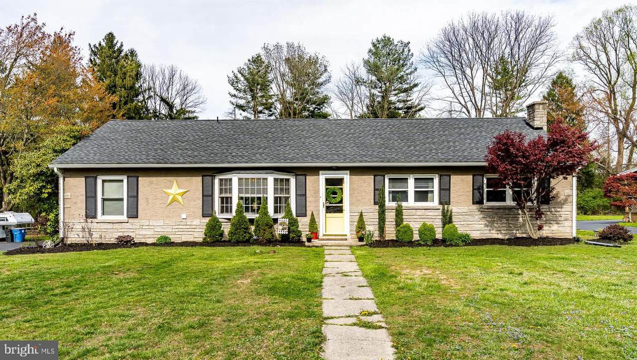 715 Reeceville Road - Photo 1