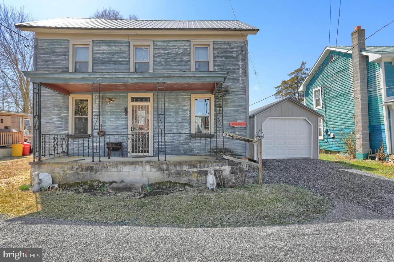736 Water Street - Photo 1