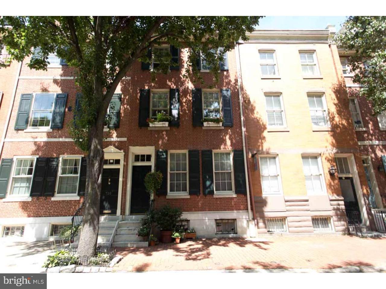 727 Spruce Street - Photo 1
