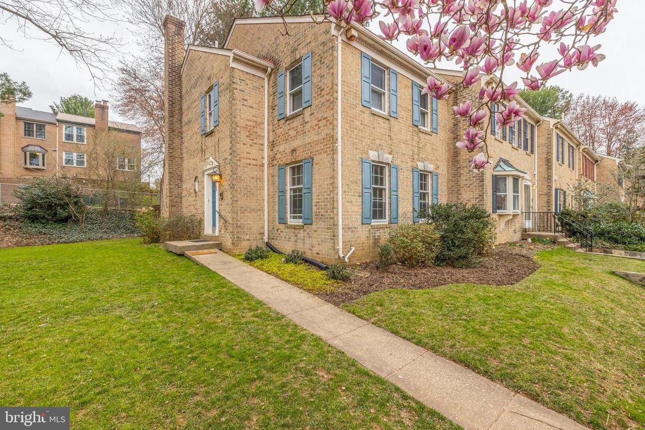 1920 Autumn Chase Court - Photo 1