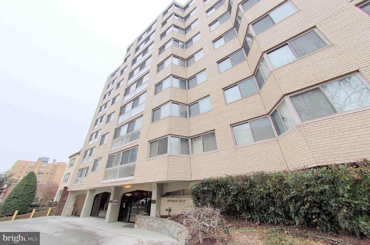 922 24TH Street - Photo 1