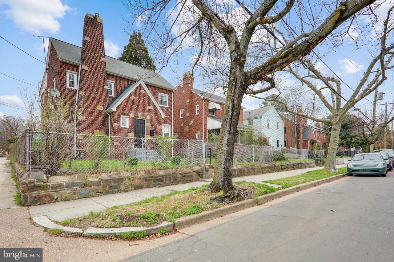 510 Newcomb Street - Photo 1