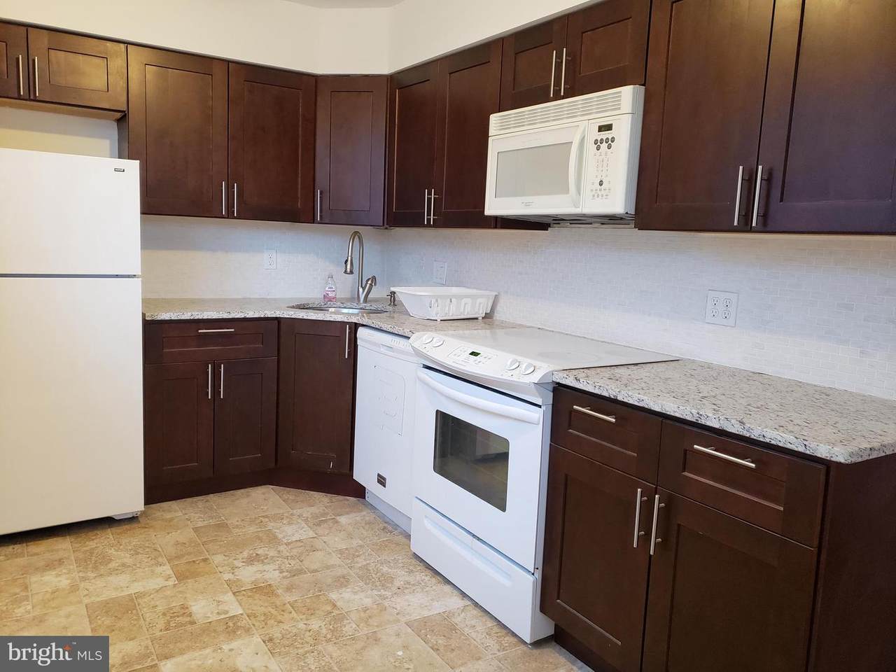 1428 Porter Street - Photo 1