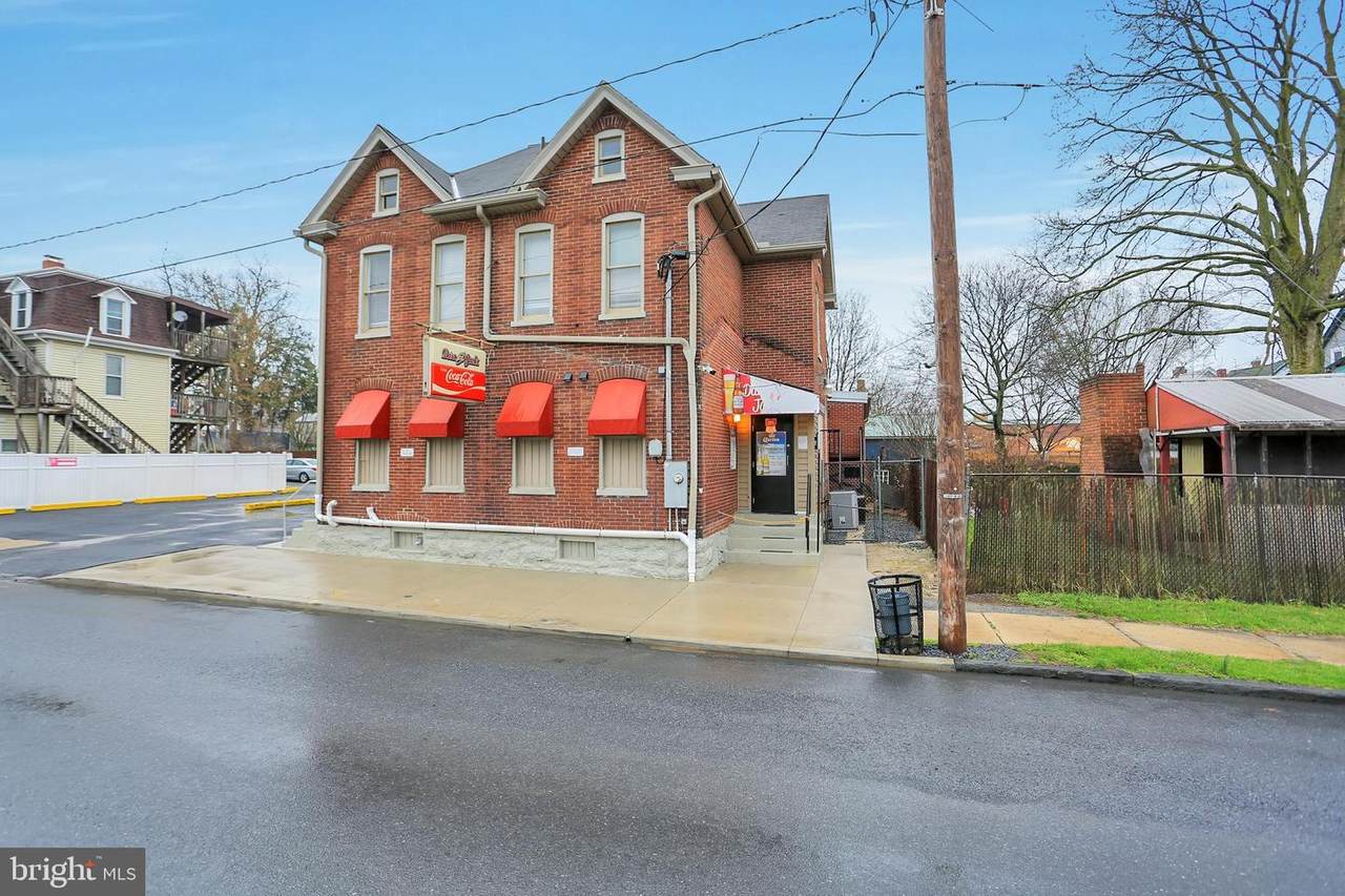 464 Hollywell Avenue - Photo 1
