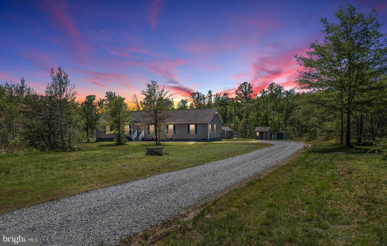 212 Briar Circle - Photo 1