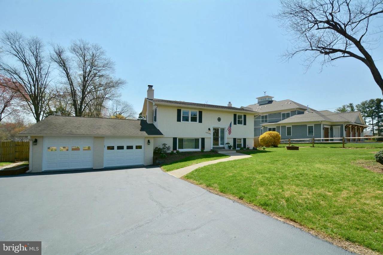 10707 Buckingham Road - Photo 1