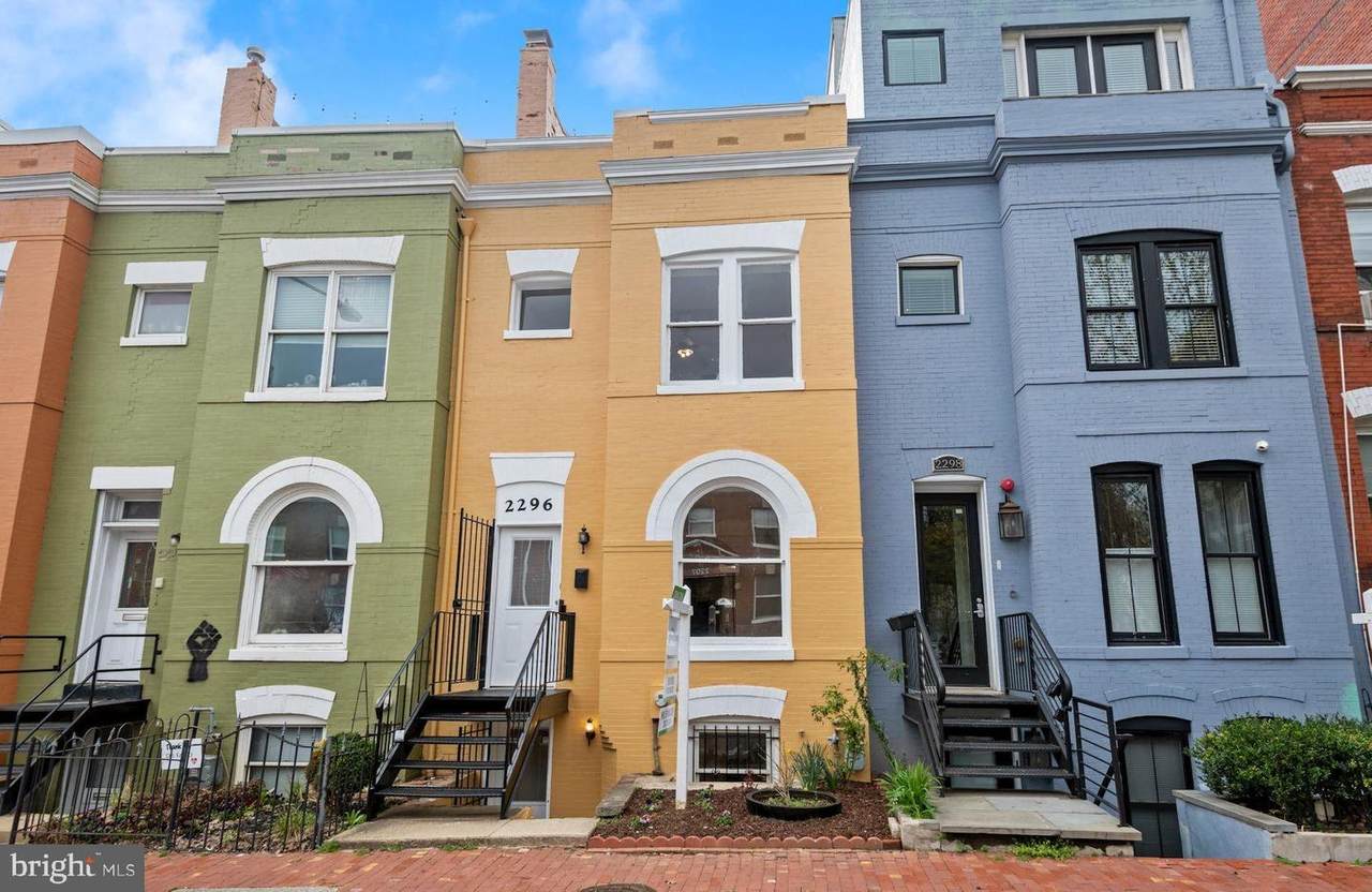 2296 Champlain Street - Photo 1