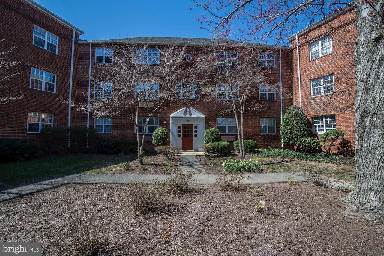 1628 Abingdon Drive - Photo 1