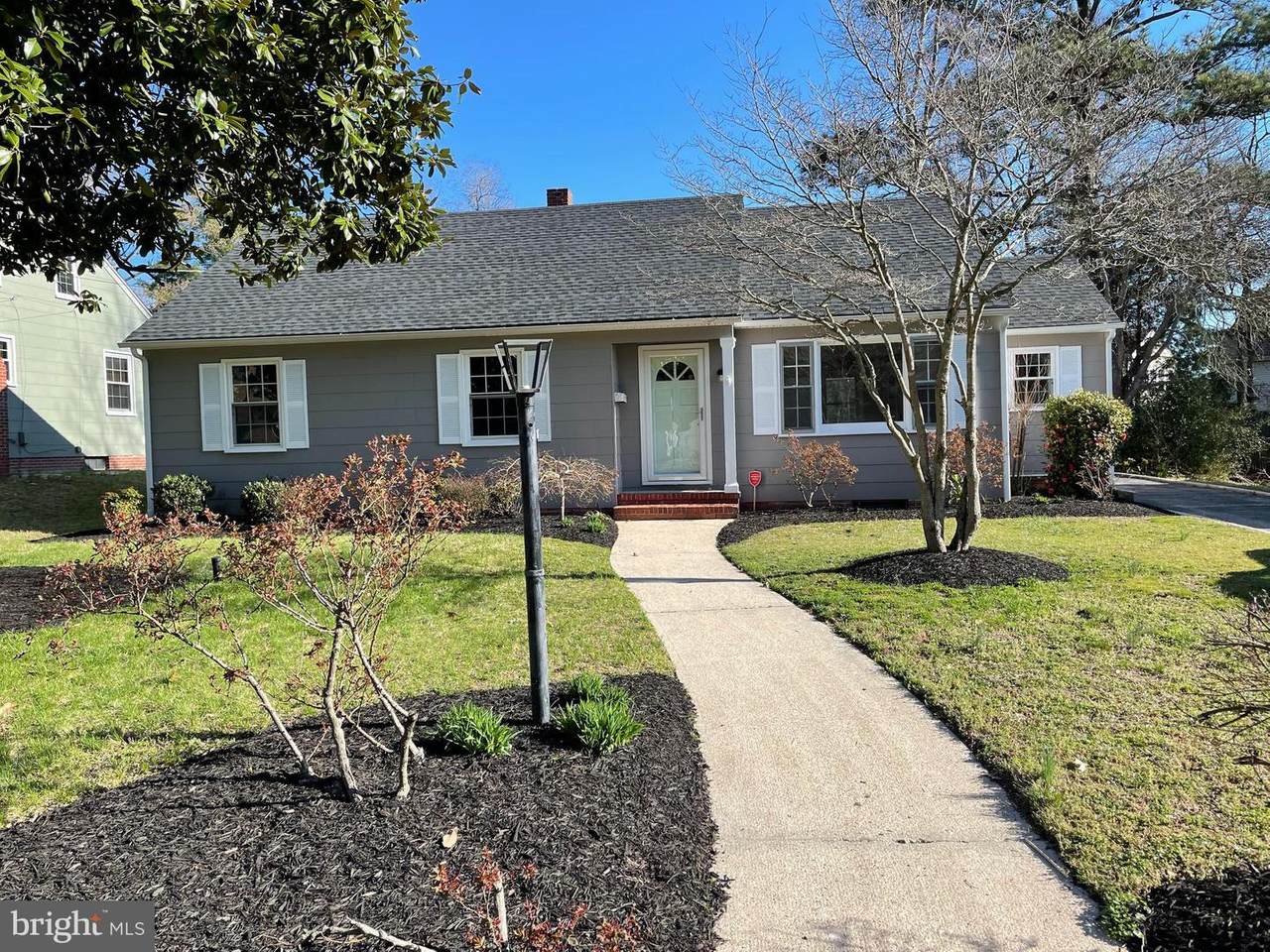 223 Glen Avenue - Photo 1