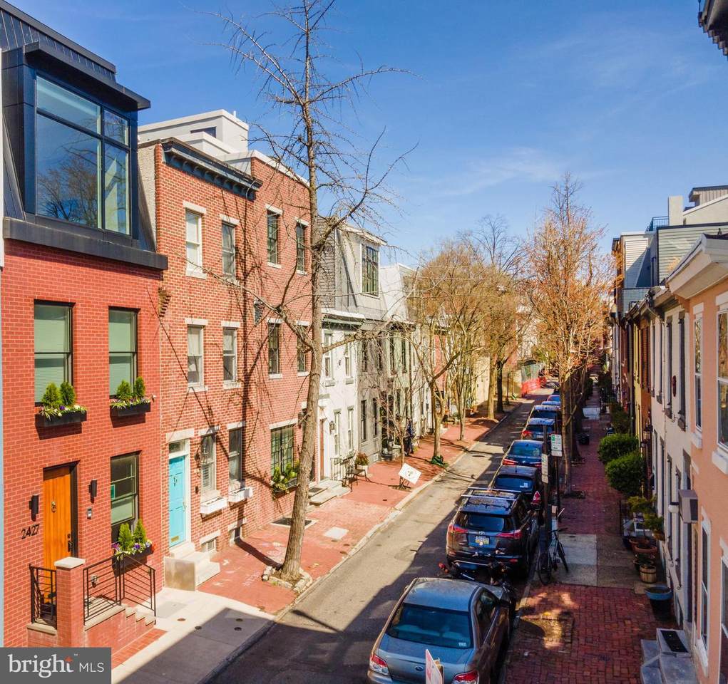 2427 Waverly Street - Photo 1