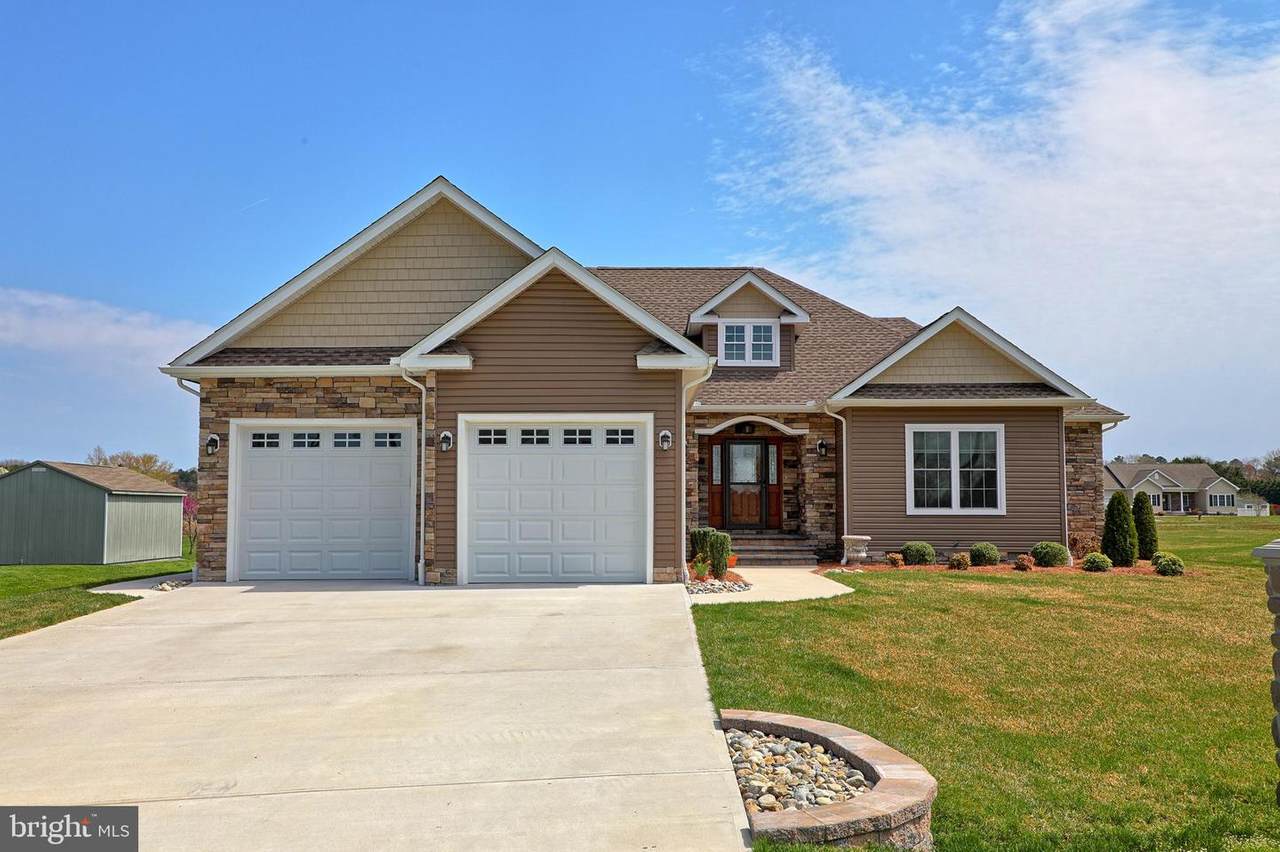 38 Beacon Circle - Photo 1