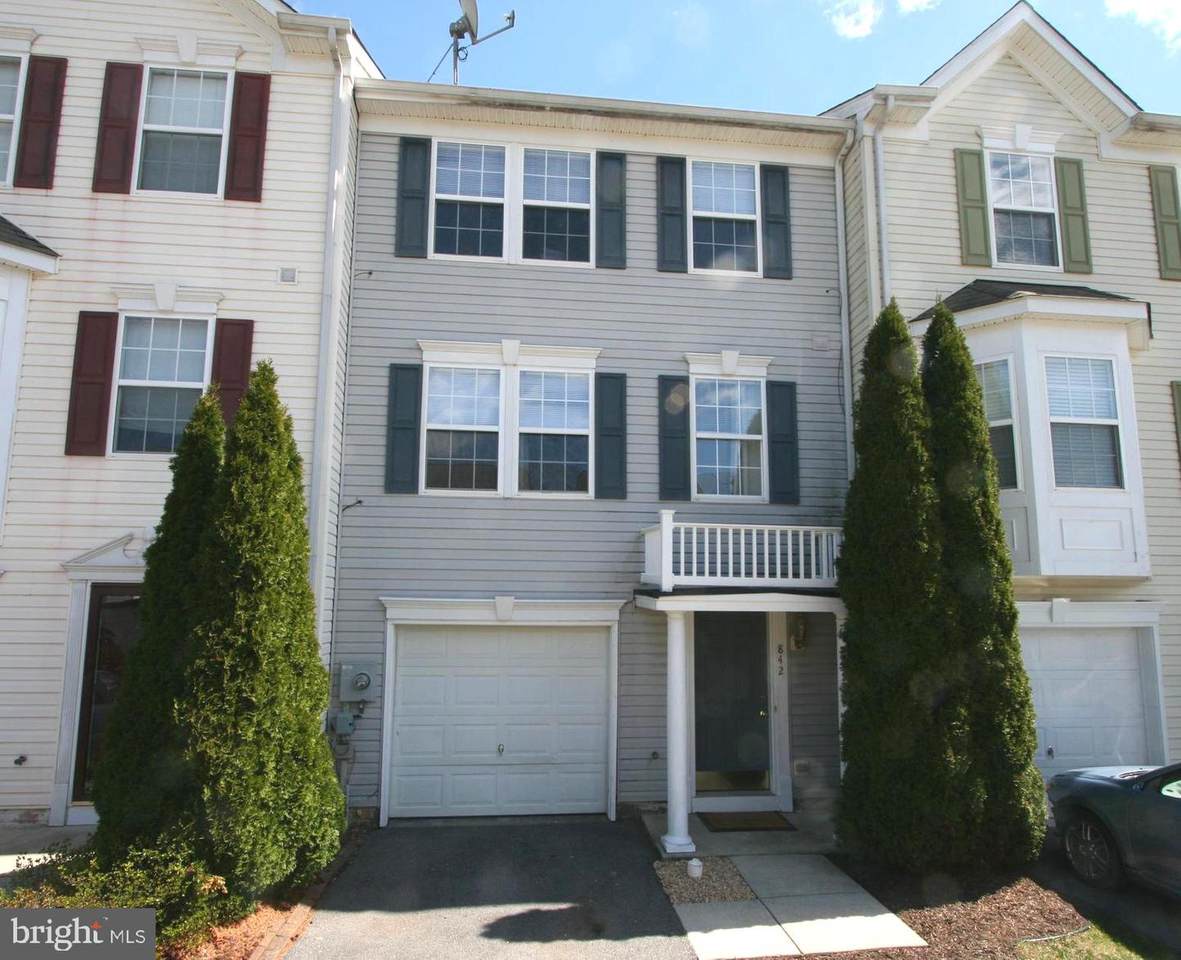 842 Monet Drive - Photo 1