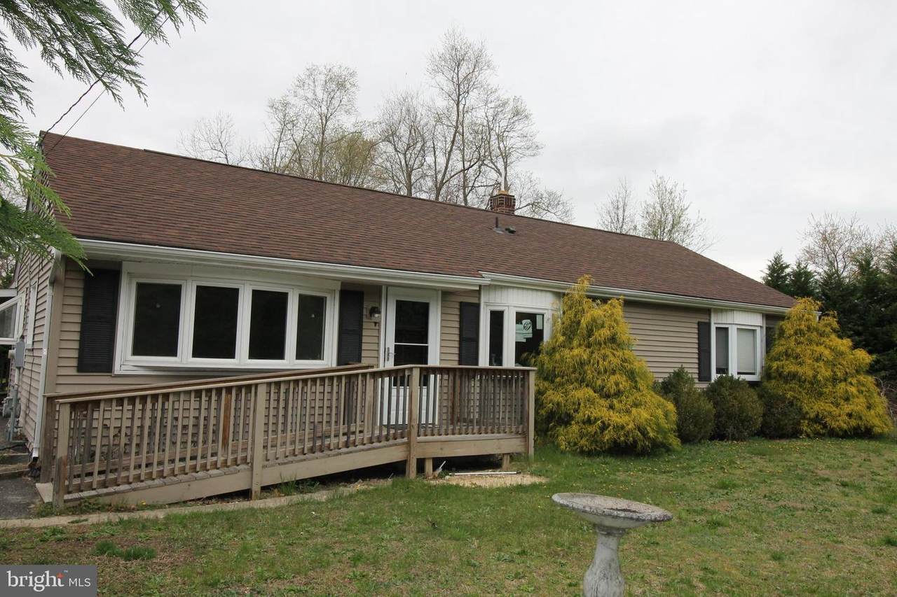 293 Tuckahoe Road - Photo 1