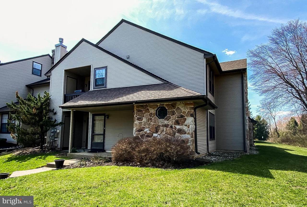 53 Basswood Court - Photo 1