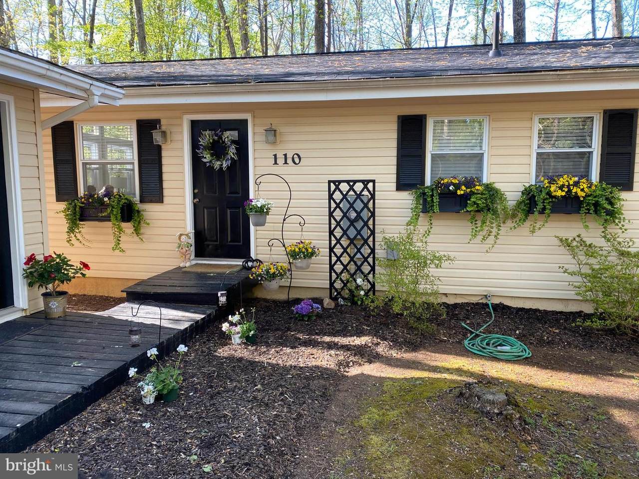 110 Edgehill Drive - Photo 1