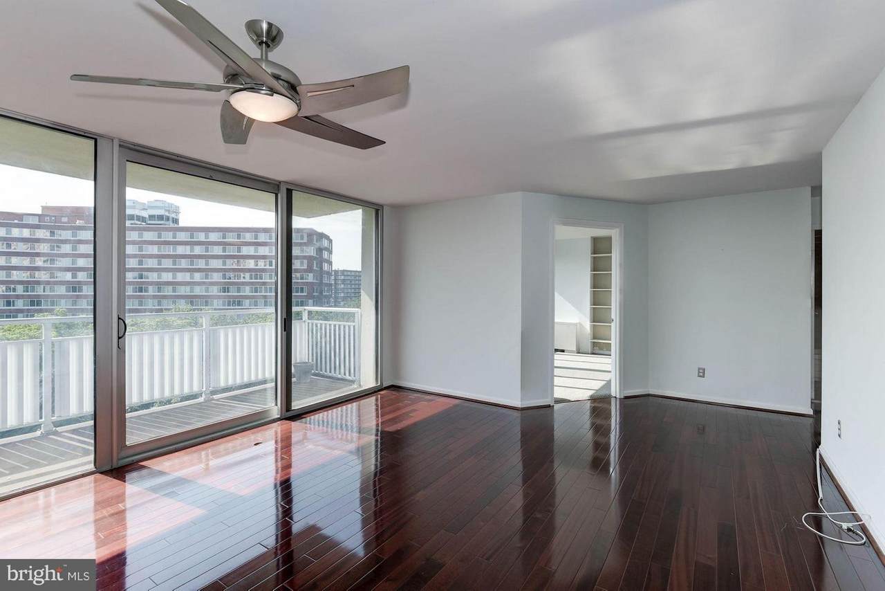 1301 S Arlington Ridge Road - Photo 1