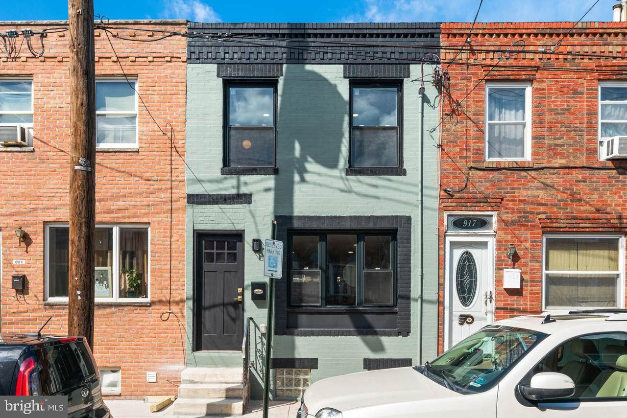 919 Hoffman Street - Photo 1