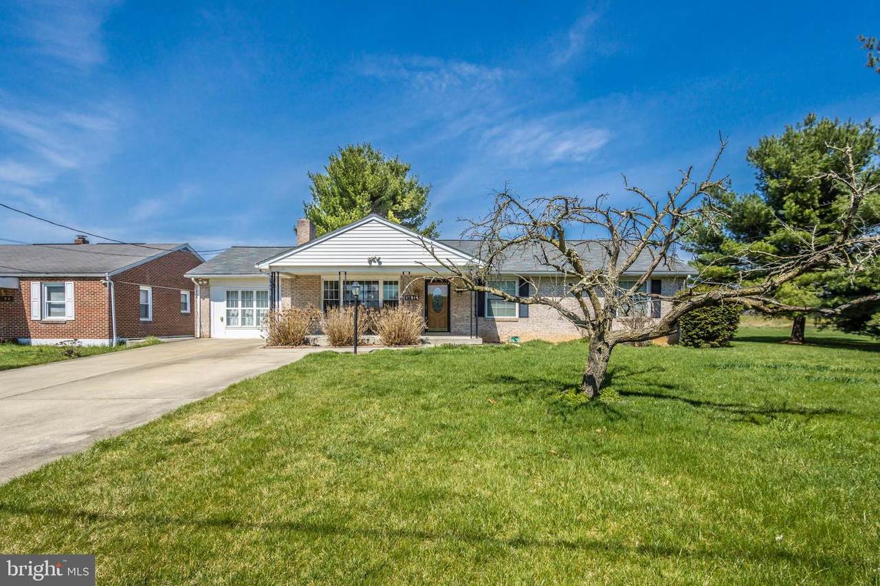 17914 Oak Ridge Drive - Photo 1
