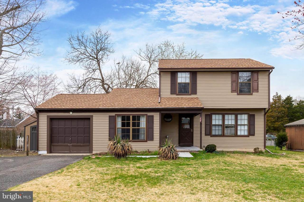 5 Franklin Avenue - Photo 1