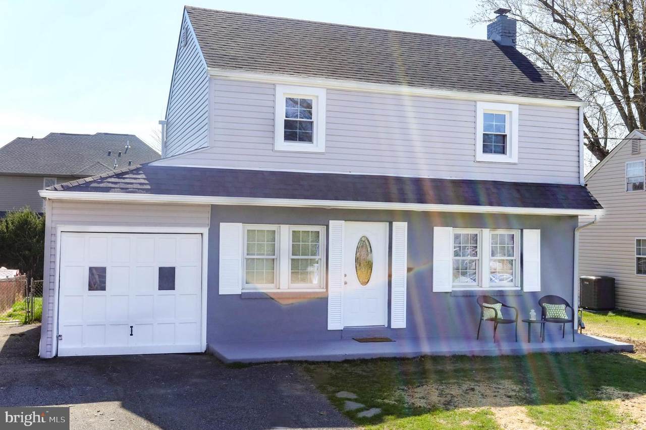 113 Van Buren Avenue - Photo 1