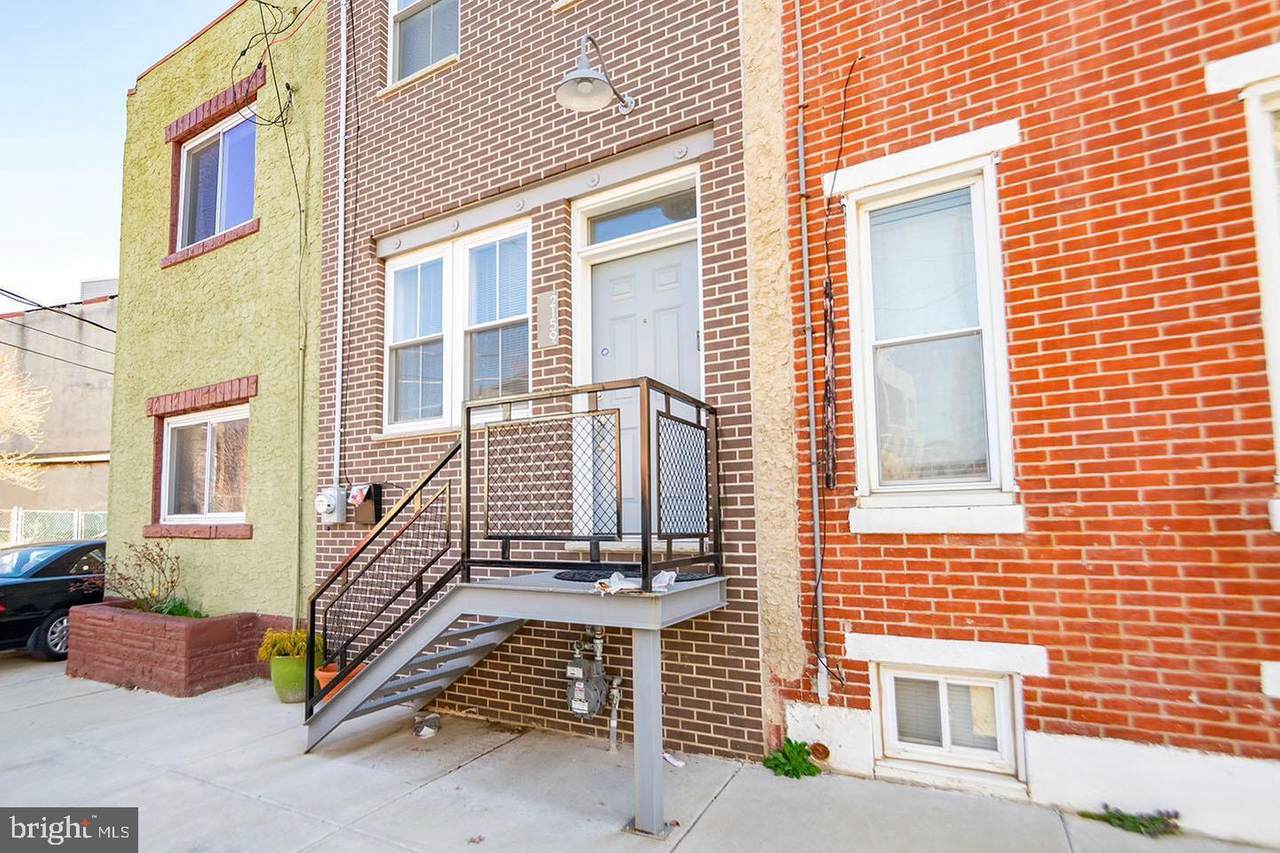 2159 Gordon Street - Photo 1