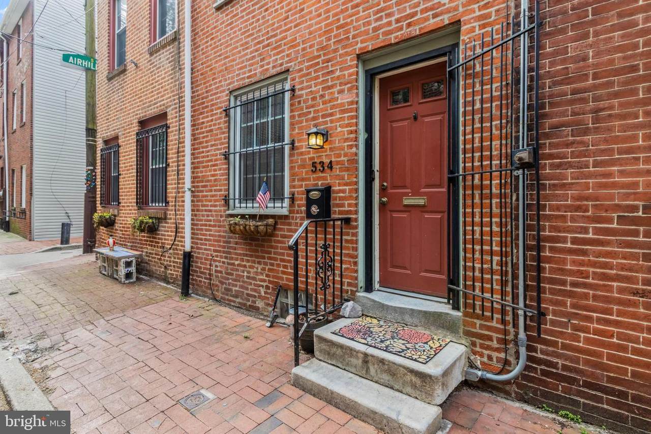 534 Montrose Street - Photo 1