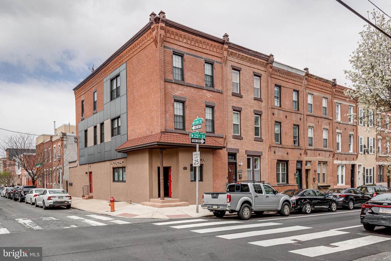 846 25TH Street - Photo 1