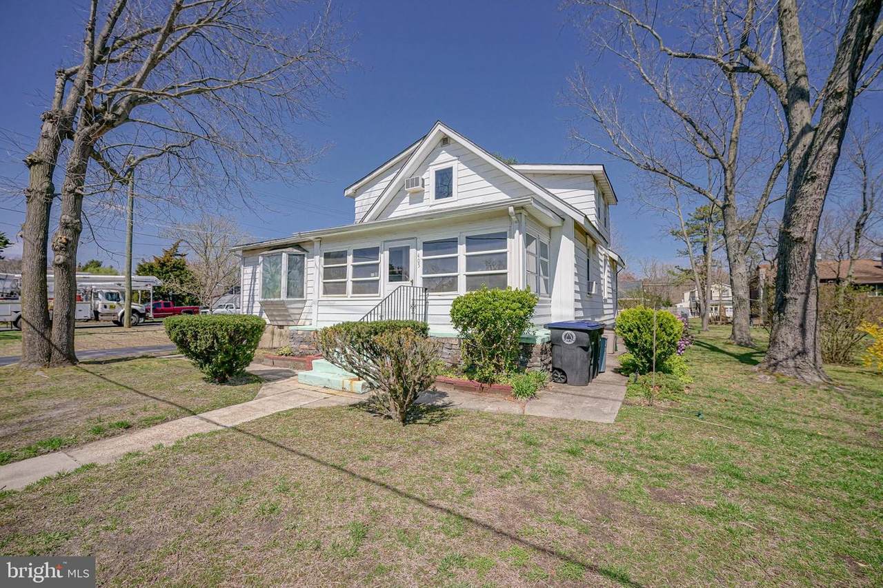 405 Jefferson Avenue - Photo 1