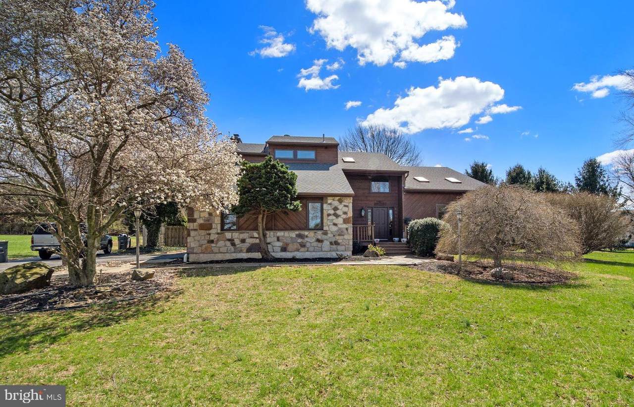 18 Seabury Lane - Photo 1