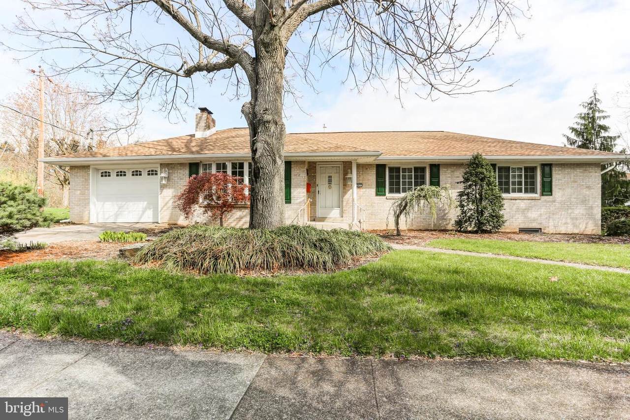 841 Hillside Drive - Photo 1
