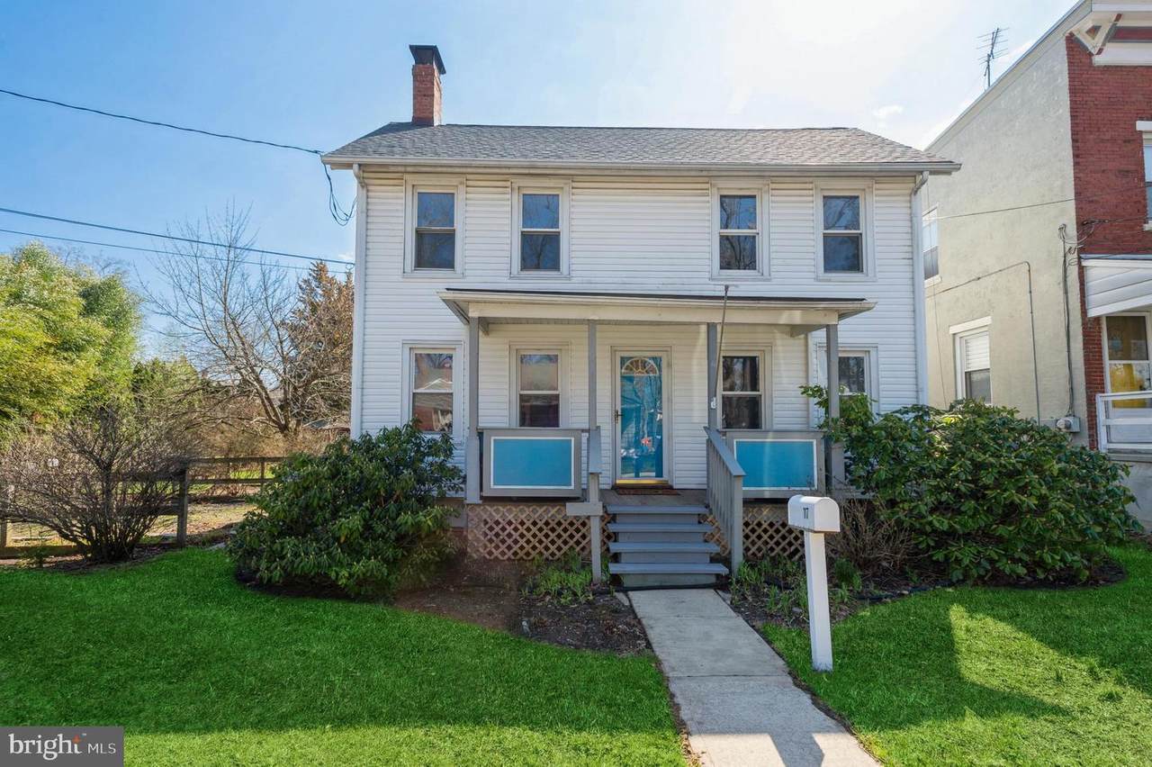 117 2 ND Avenue - Photo 1