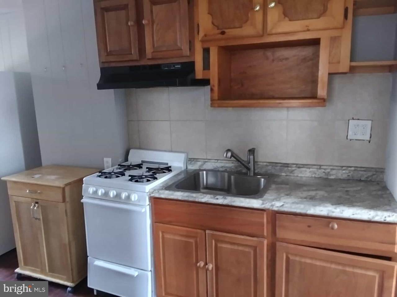 420 Ruscomb Street - Photo 1