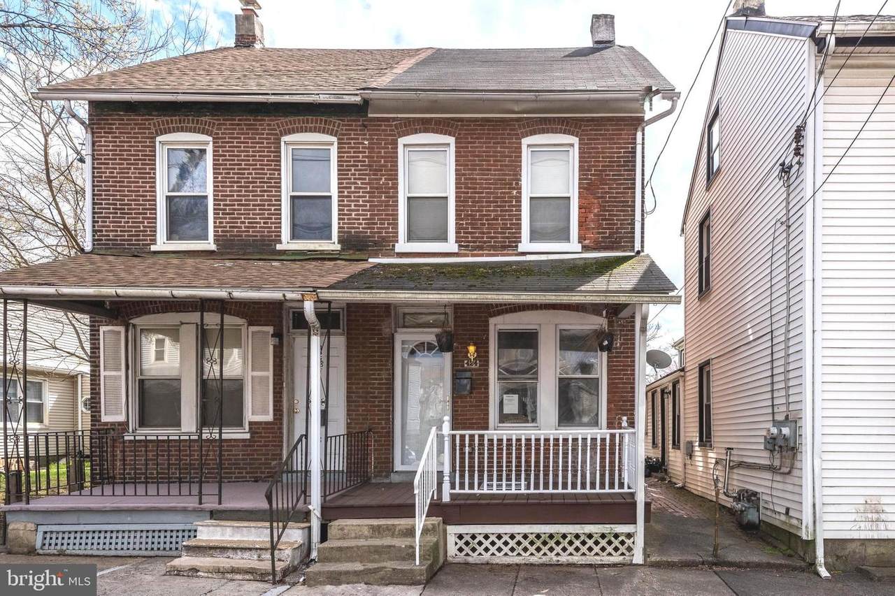 424 Beech Street - Photo 1