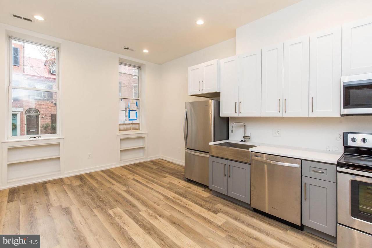 331 12TH Street - Photo 1