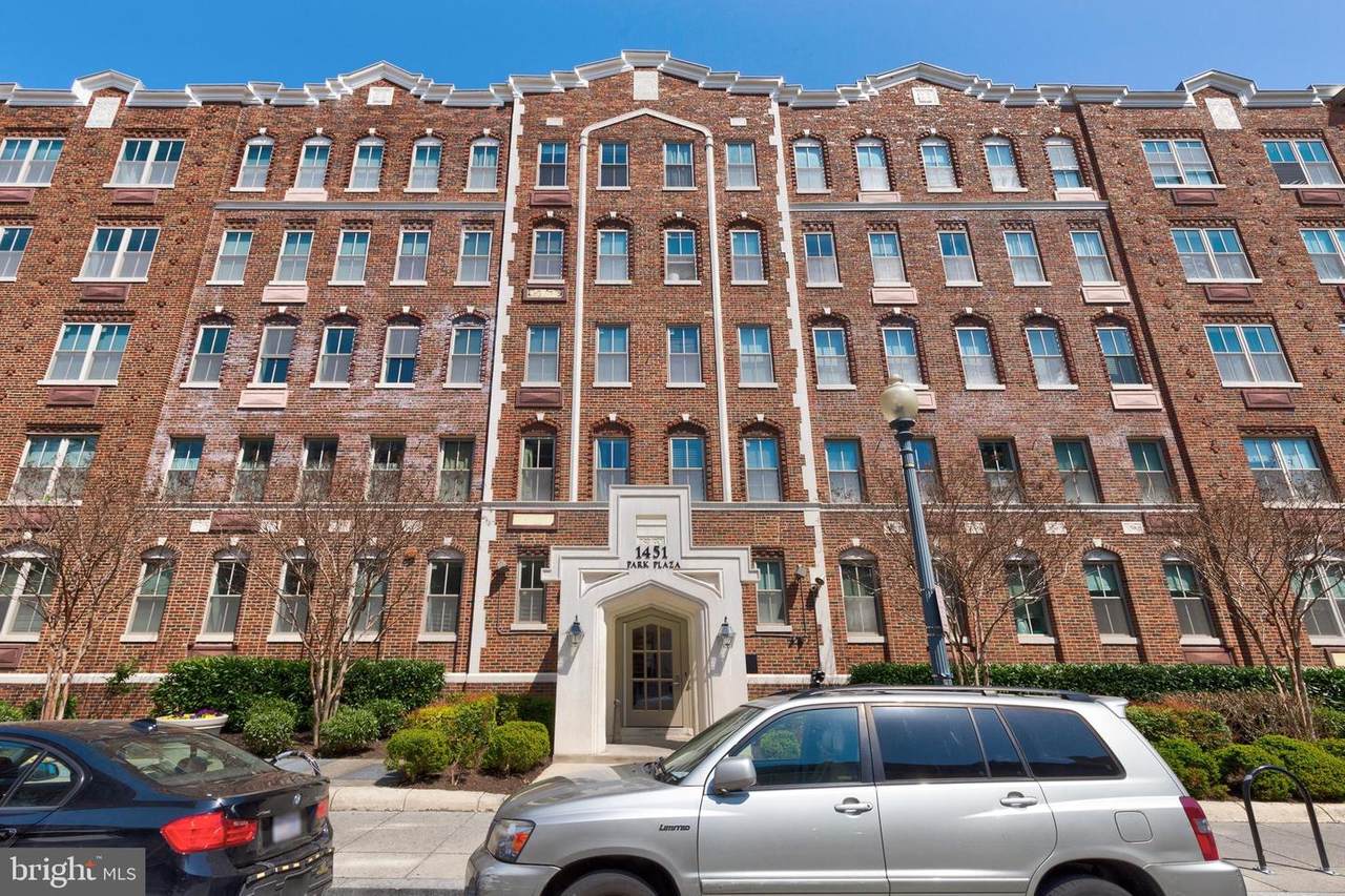 1451 Park Road - Photo 1