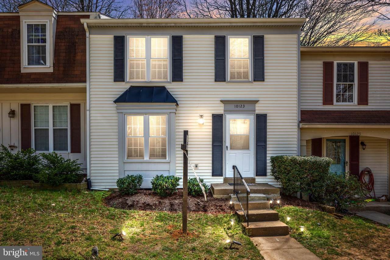 10123 Sassafras Woods Court - Photo 1
