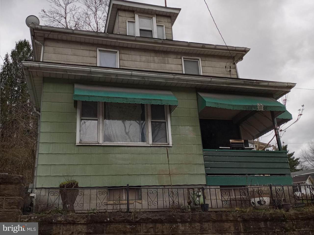 604 Arlington Street - Photo 1