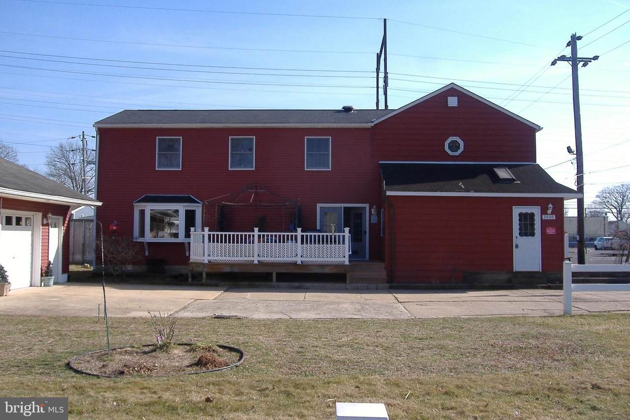 2000 Buchanan Avenue - Photo 1