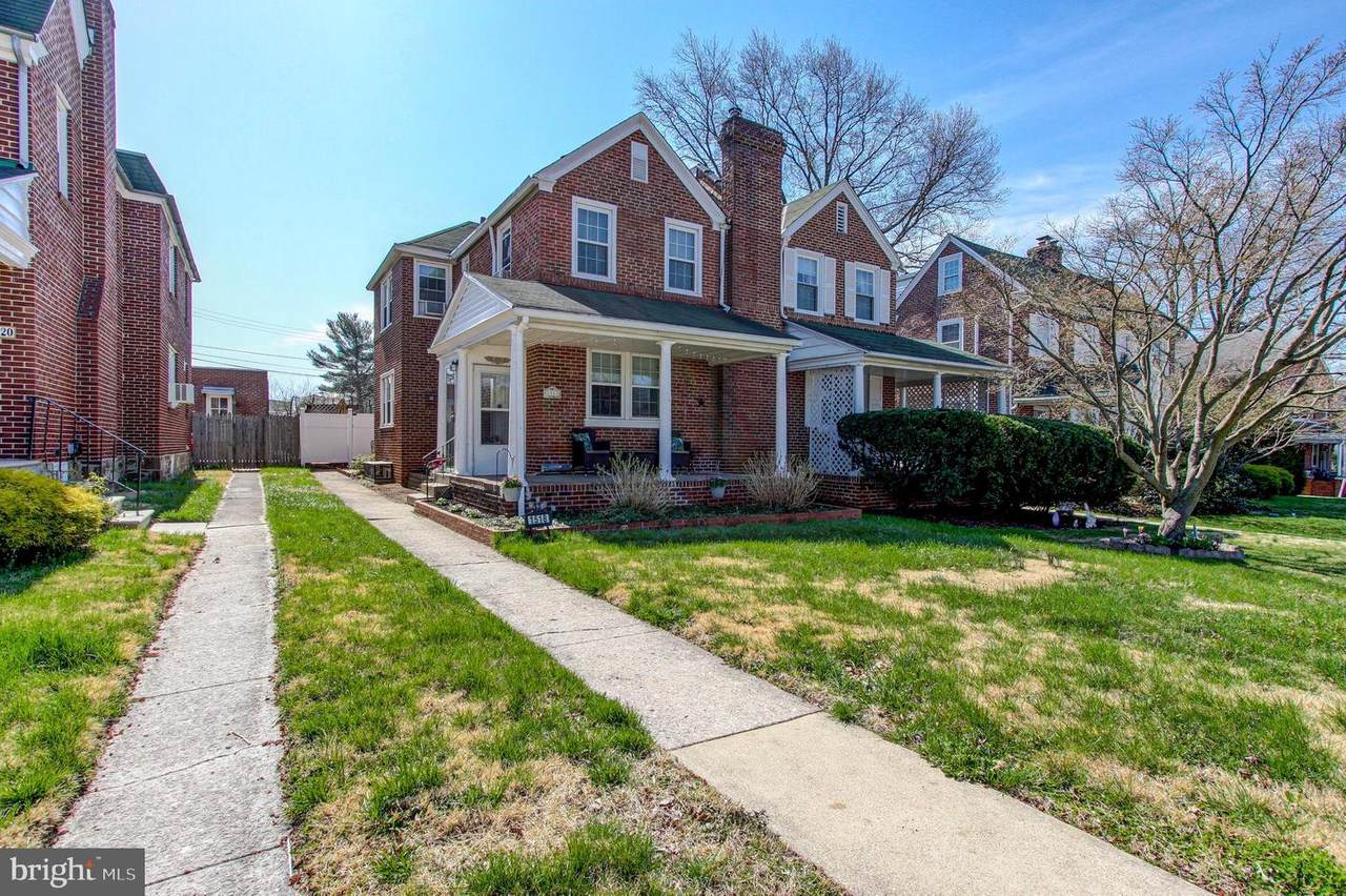 1518 Pine Street - Photo 1