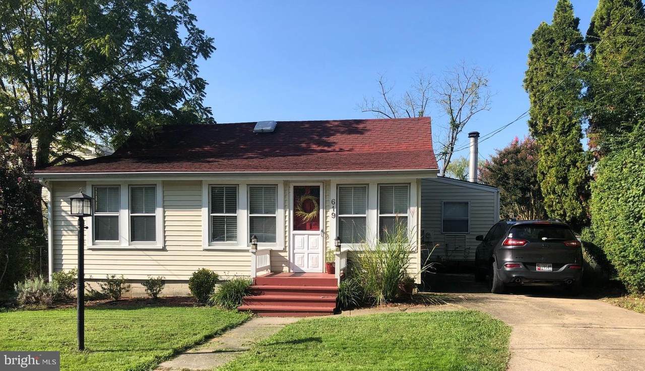 619 Irvin Avenue - Photo 1