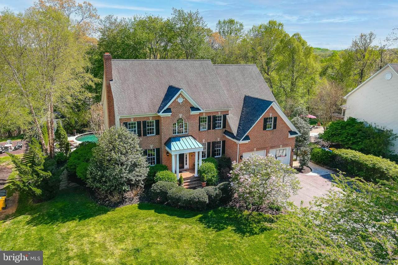 927 Hilltop Road - Photo 1