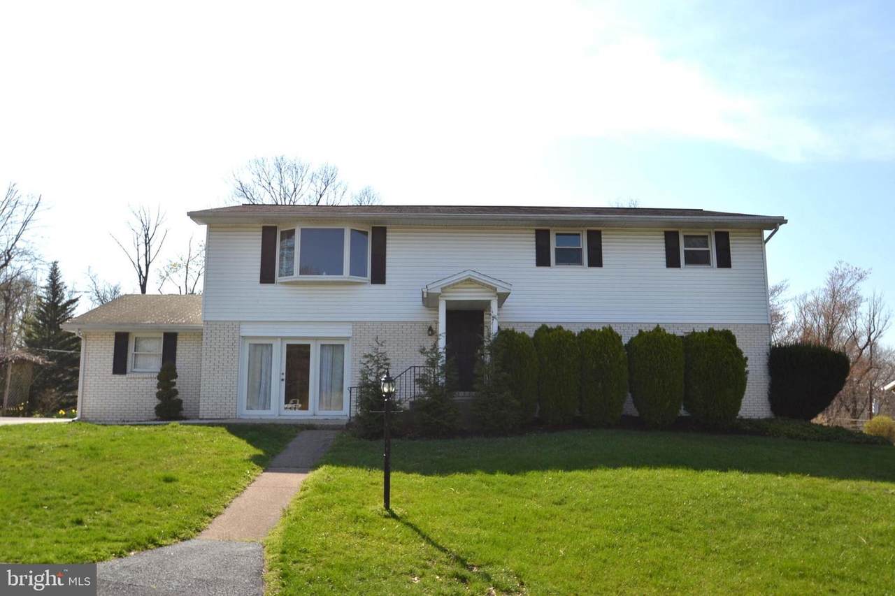 1022 Topview Drive - Photo 1
