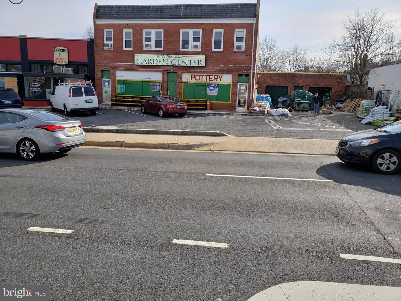 4756 Lee Highway - Photo 1