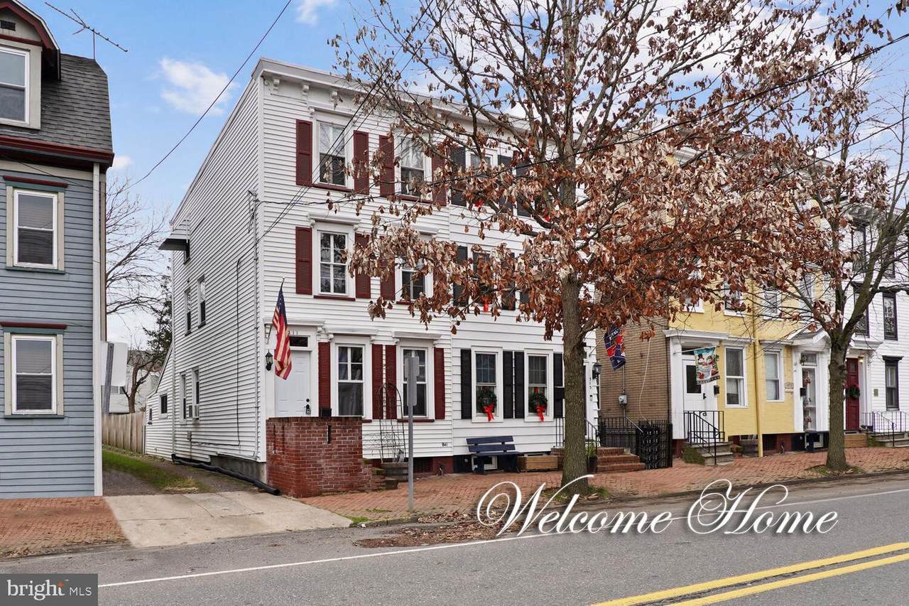 311 Prince Street - Photo 1