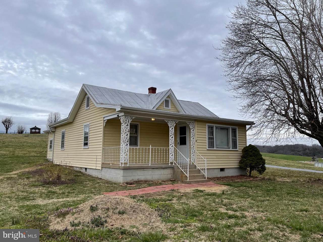 3086 Grove Hill River Road - Photo 1