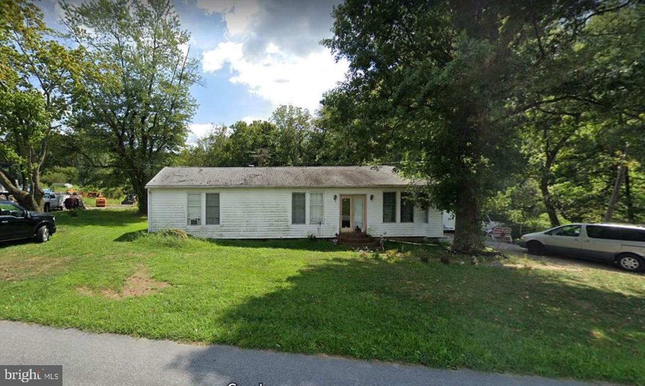 322 Schoolhouse Road - Photo 1