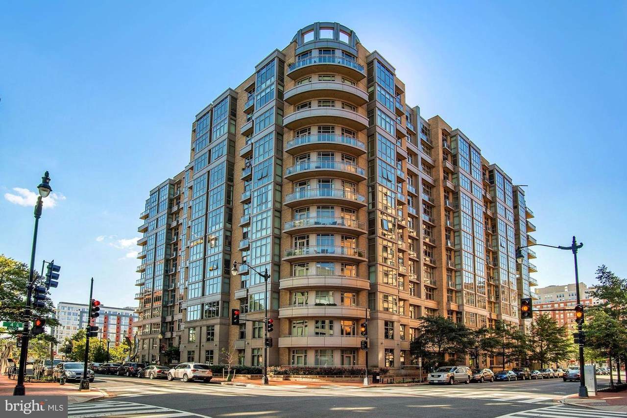 811 4TH Street - Photo 1